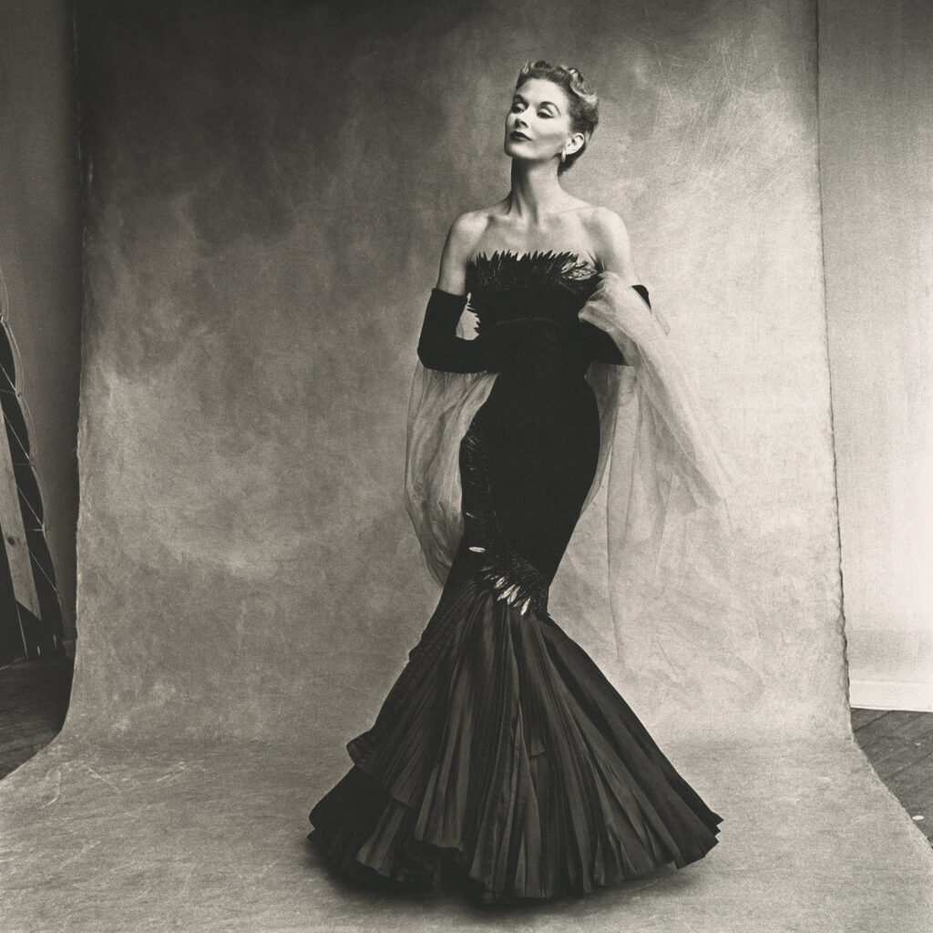Rochas Mermaid Dress (Lisa Fonssagrives-Penn)