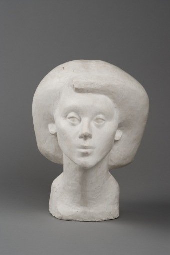 Head of Isabel 1936 Collection Fondation Alberto et Annette Giacometti, Paris (inv. 1994-0343) © Alberto Giacometti Estate, ACS+DACS, 2017