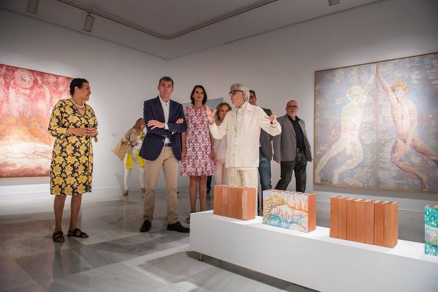 Vista de la exposición durante una visita guiada