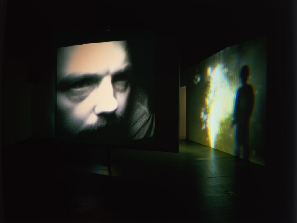 Una historia que gira lentamente (Slowly Turning Narrative), 1992 Foto Gary McKinnis