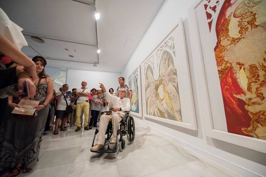 Vista de la exposición durante una visita guiada