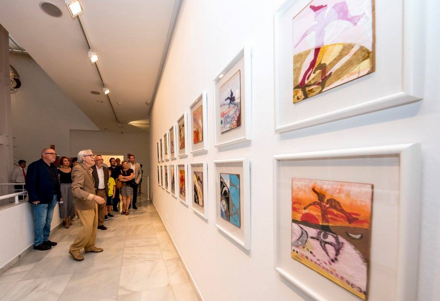 Vista de la exposición durante una visita guiada